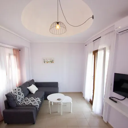 度假居 Beachfront Stylish Maisonette In