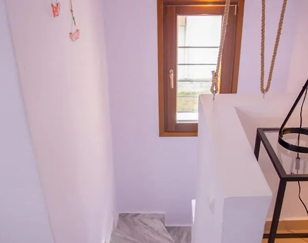 Beachfront Stylish Maisonette In Ierissos