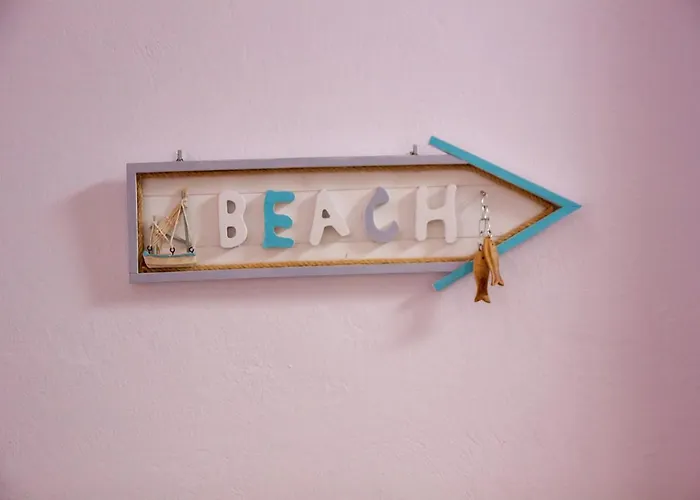 Beachfront Stylish Maisonette In Hébergement de vacances Ierissos