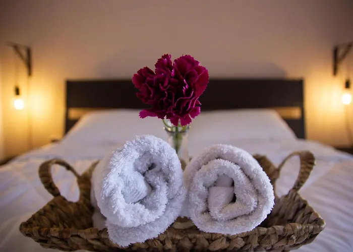 Hébergement de vacances Beachfront Stylish Maisonette In