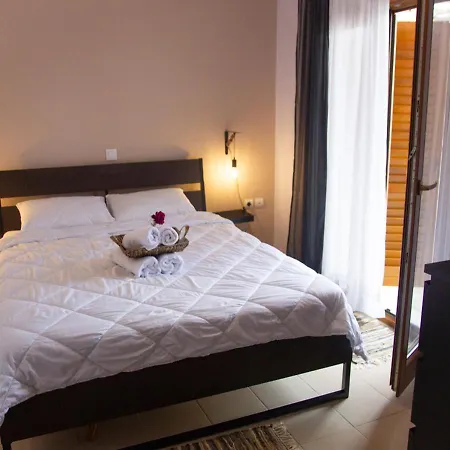 Beachfront Stylish Maisonette In Ierissós